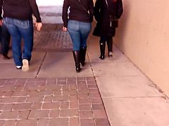 SHoRTY PLuMP ASS PAWG with Knee HiGH BooTs