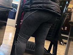 PHAT ASS AT SHOP RITE