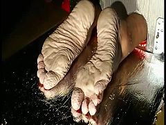 Bianca's feet torture