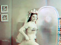 Vintage burlesque in 3D!