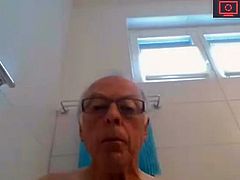 grandpa jerking off and cum in bath