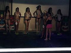 Scorebirds Bikini Contest