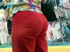 Nice ass milfs in red pants