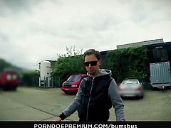 BUMS BUS - Deutscher Porno mit grossen Schwanzen