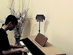 Guy fuck the piano