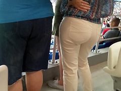 Juicy big butt milfs in tight white pants 2