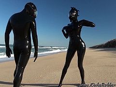 Beach walk in full Rubber