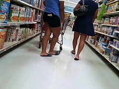 Ebony legs shopping for food