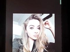 Sabrina Carpenter cum tribute