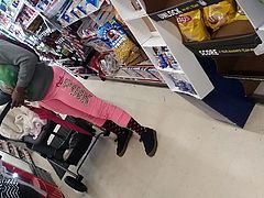 Round Booty HoodRat at the store