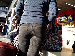 Indian Girls In Tight Jeans