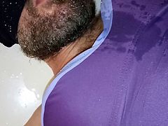 Facepissing xdresser in purple swimsuit