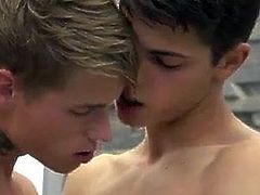 Beautiful Twink gets Fucked Bareback