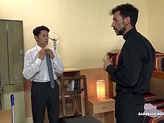 Daddy Priest Barebacks Young Dimitri