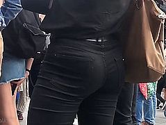 Candid walk 45 constricted darksome jeans