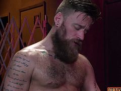 Muscle bear anal sex with cumshot video HD