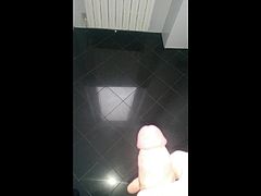 Huge amateur cumshots