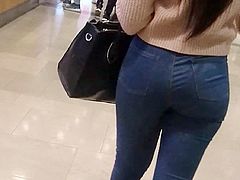 Candid Juicy Bubble Butt Tight Jeans Round Ass