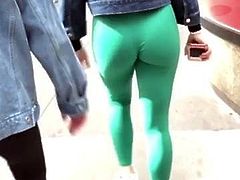 Candid Wonderful ass in green leggings at St. Paddy's parade