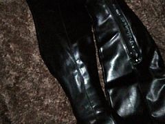 Big cumshot for flat OTK black boots