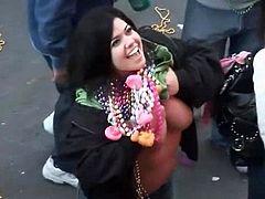 Tit-flashing at Mardi Gras