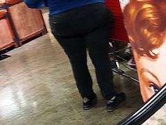 Big booty Granny ShopRite worker in jeans