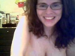 Curvy nerd next door shows her curvy places