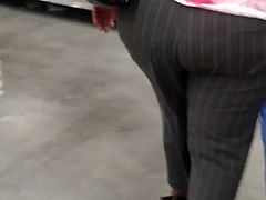 Granny jiggling booty in store