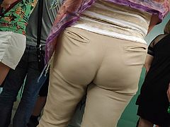 Big ass mature milfs in tight pants 2