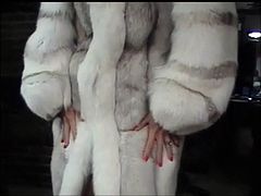 Some fur coat fun for the twised minds . Watch this old slut with nasty body and she is around 60 or so . Watch her doing nothign iN HD