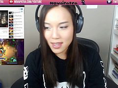 NovaPatra leaves cam on and masturbates. Very hot! High Quality 720p