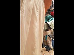 upskirt turkish milf long dress