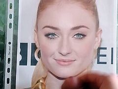 Tribute 4 Sophie Turner n.28