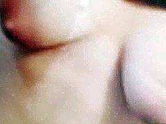 Tulis boobs