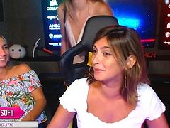 Micadeboe twitch and youtube streamer upskirt and downblouse