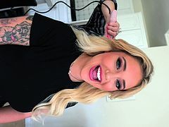 Kali Roses Eats Cum After Releasing Tension From Her Body