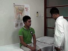 Amateur Asian twink asstoyed by doctor