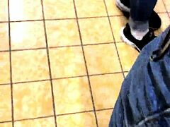 Amateur Foot Fetish Girlfriend Sucks and gives a Footjob