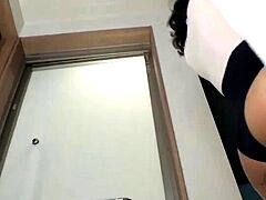 Amazing Gap! Beautiful And Slender Girl ❤ Massive Squir