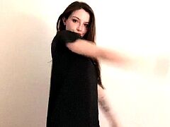 Hot amateur webcam teen masturbates for their fans