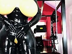 Big boobs milf masturbates with her dildo