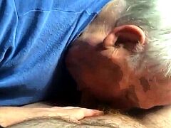 Daddy Sucks Off a Hunk